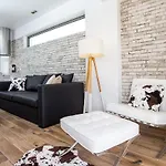 Yianna's Flat