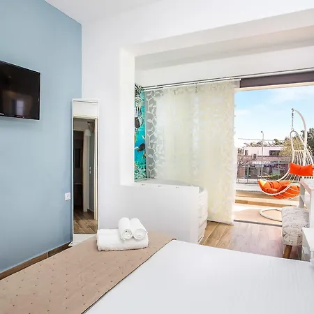 Yianna's Flat Apartment