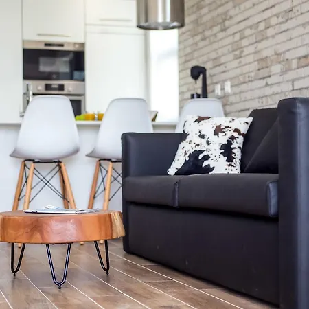 アパート Yianna's Flat